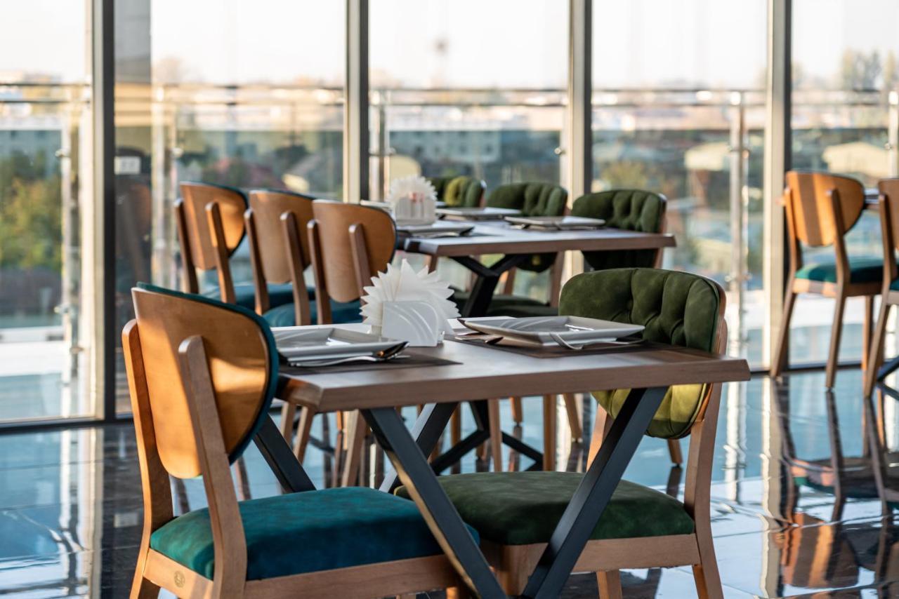 Rayyan Hotel & Spa Tashkent Esterno foto