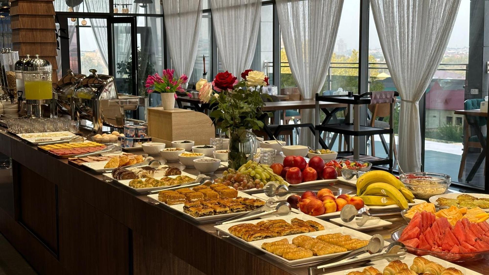 Rayyan Hotel & Spa Tashkent Esterno foto